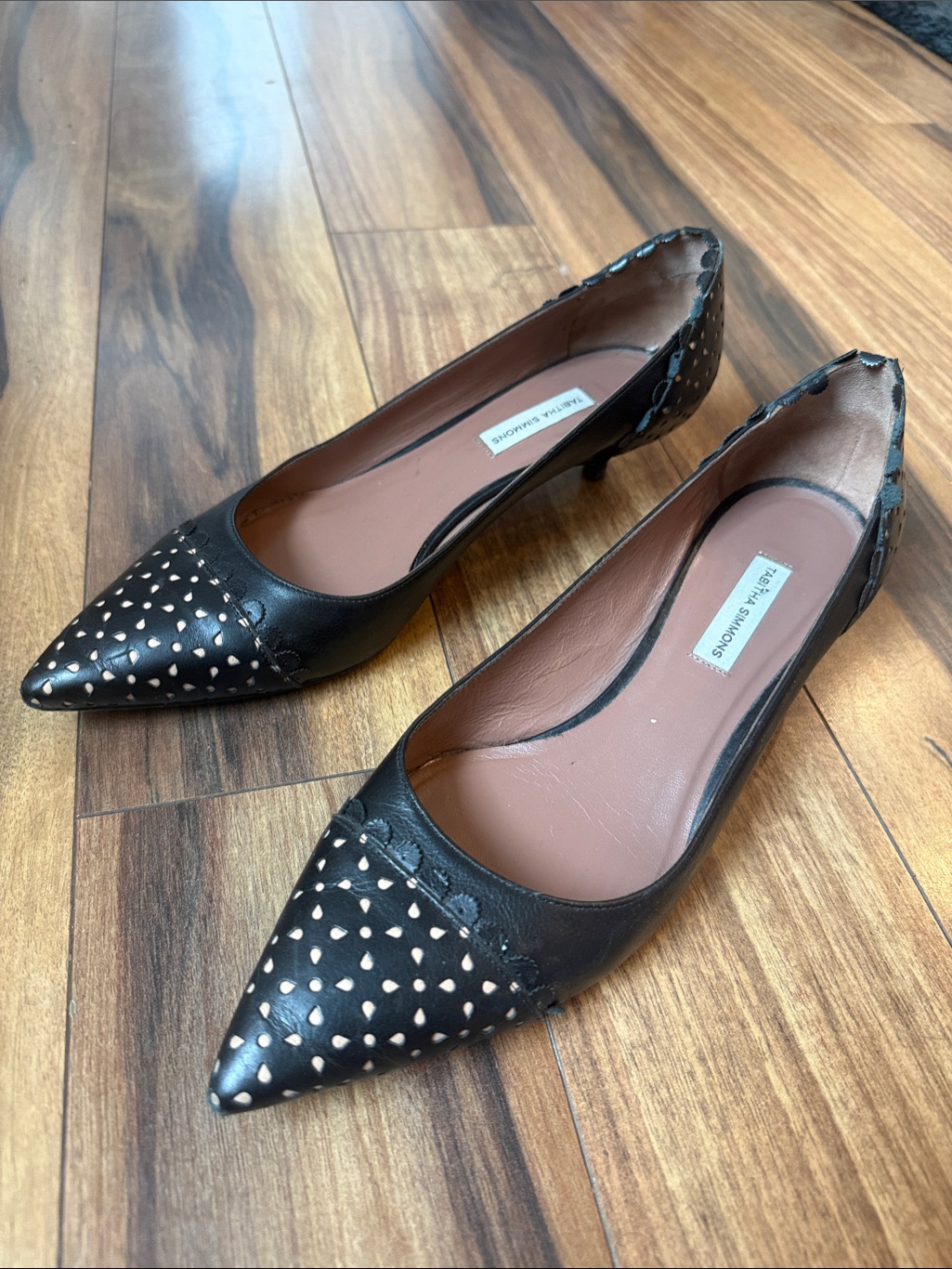 Tabitha Simmons Black Leather Kitten Heel Pumps Sz 39